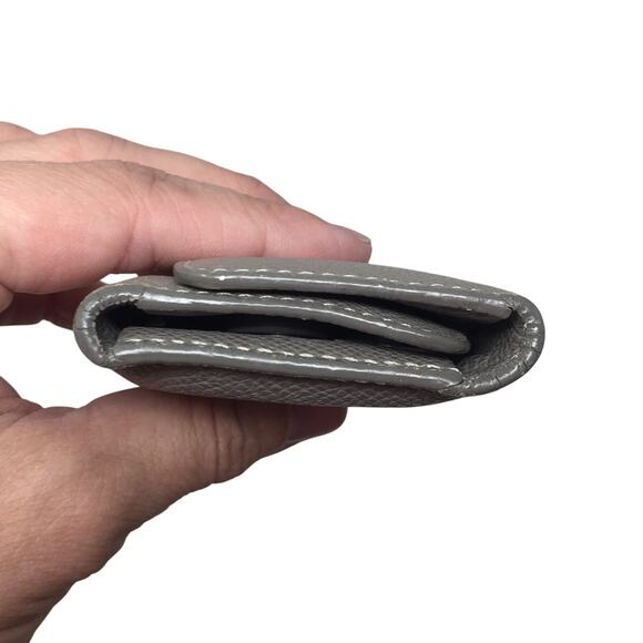 TOD'S 5 Key Keyholder Wallet - Beige/Gray Pebbled Leather - Picture 5 of 10